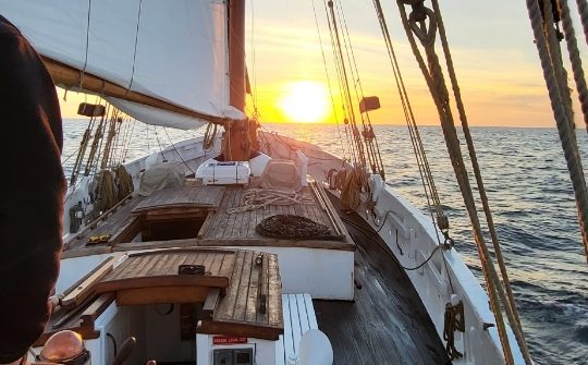 Sortie en mer coucher de soleil - apéritif dinatoire